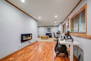 9736 Evergreen Ave N, Brooklyn Park, MN 55443 - Photo 42