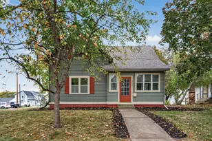 2631 5th Ave E, North Saint Paul, MN 55109 - Photo 2