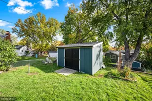 3800 Gettysburg Ave N, New Hope, MN 55427 - Photo 16