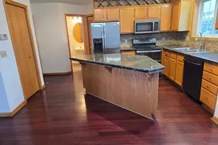 949 Old Steine Cir, New Brighton, MN 55112 - Photo 6