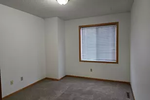 949 Old Steine Cir, New Brighton, MN 55112 - Photo 18