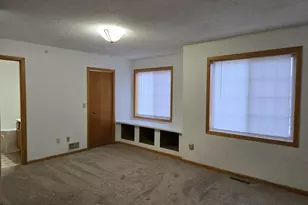 949 Old Steine Cir, New Brighton, MN 55112 - Photo 16