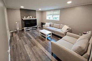 5651 Regis Dr NE, Fridley, MN 55432 - Photo 6