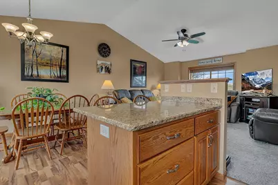 1025 2nd Avenue SE, Freeport, MN 56331 - Photo 8