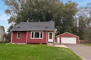 7 Park Dr, Circle Pines, MN 55014 - Photo 1