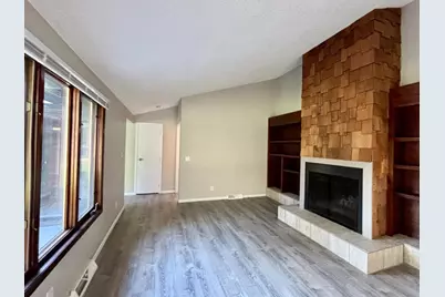 1414 W Danube Road, Fridley, MN 55432 - Photo 12