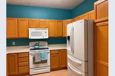 17205 49th Avenue N #E, Plymouth, MN 55446 - Photo 6