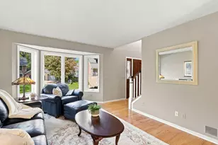 4772 London Ln, Eagan, MN 55122 - Photo 8