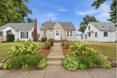 1238 Grotto Street N, Saint Paul, MN 55117 - Photo 1