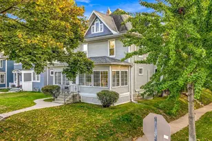 2016 Laurel Ave, Saint Paul, MN 55104 - Photo 1