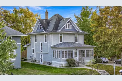 2016 Laurel Avenue, Saint Paul, MN 55104 - Photo 1