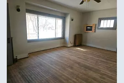 212 S Center Street, Ceylon, MN 56121 - Photo 8