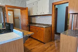 212 S Center St, Ceylon, MN 56121 - Photo 4