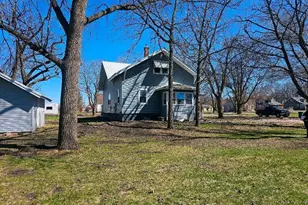 212 S Center St, Ceylon, MN 56121 - Photo 36