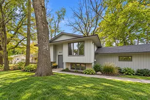 521 Warner Ave S, Willernie, MN 55090 - Photo 1