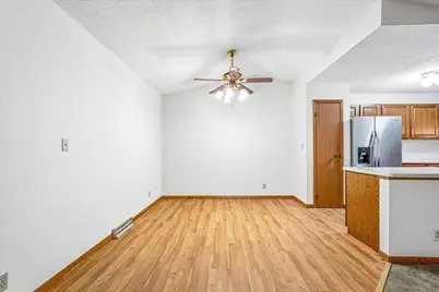 550 W 10th Street, Rush City, MN 55069 - Photo 8