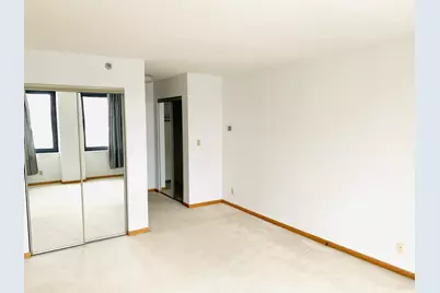 220 Broadway Avenue S #911, Rochester, MN 55904 - Photo 10