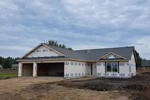 119 6th Street SE, Geneva, MN 56035 - Photo 1