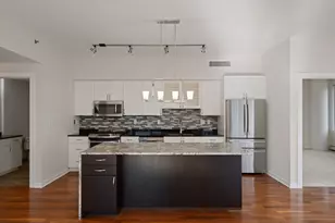 1120 S 2nd St, Minneapolis, MN 55415 - Photo 10