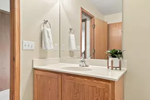 11679 Langford Cir, Burnsville, MN 55337 - Photo 34