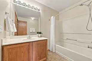 11679 Langford Cir, Burnsville, MN 55337 - Photo 32