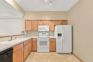 11679 Langford Cir, Burnsville, MN 55337 - Photo 12