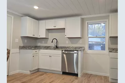 901 S 6th Street, Princeton, MN 55371 - Photo 2
