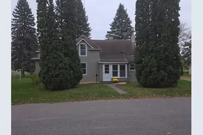 901 S 6th Street, Princeton, MN 55371 - Photo 1