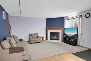 15822 Griffon Path, Apple Valley, MN 55124 - Photo 6