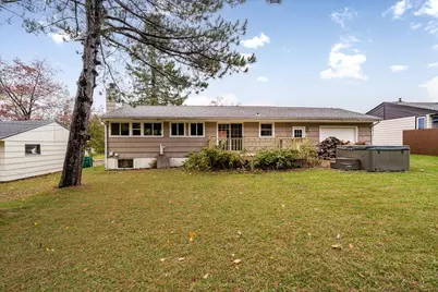 905 N Ebony Avenue, Duluth, MN 55811 - Photo 2