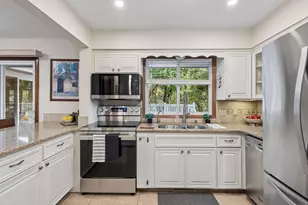 2755 Shadyview Ln N, Plymouth, MN 55447 - Photo 10