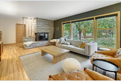 83 Seymour Avenue SE, Minneapolis, MN 55414 - Photo 4
