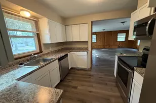 9548 4th Ave S, Bloomington, MN 55420 - Photo 2