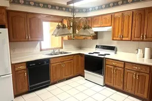 2317 Viola Heights Dr NE, Rochester, MN 55906 - Photo 4