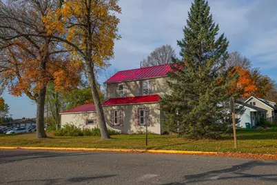616 E Butternut Avenue, Luck, WI 54853 - Photo 4