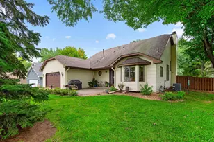 7948 Blanchard Way, Inver Grove Heights, MN 55076 - Photo 4