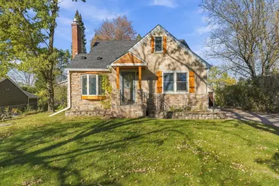 515 Roselawn Avenue E, Maplewood, MN 55117 - Photo 1