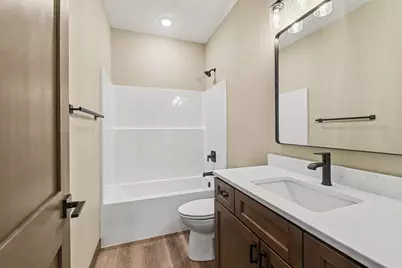 1511 Buffalo Ridge Drive, Luverne, MN 56156 - Photo 20