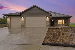1511 Buffalo Ridge Dr, Luverne, MN 56156 - Photo 1