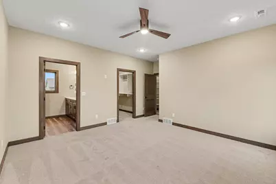 1511 Buffalo Ridge Drive, Luverne, MN 56156 - Photo 14