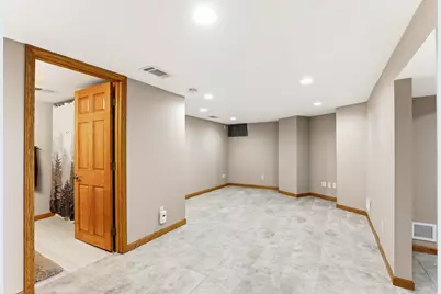 7697 Stillwater Way N, Oakdale, MN 55128 - Photo 28