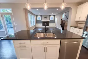 16891 E Lake Dr, Lakeville, MN 55044 - Photo 12