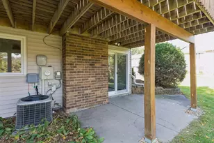 10348 Yorktown Ln N, Maple Grove, MN 55369 - Photo 12