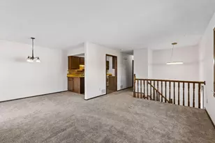 10348 Yorktown Ln N, Maple Grove, MN 55369 - Photo 16