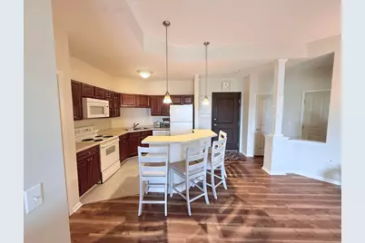 649 Old Highway 8 NW #306, New Brighton, MN 55112 - Photo 4