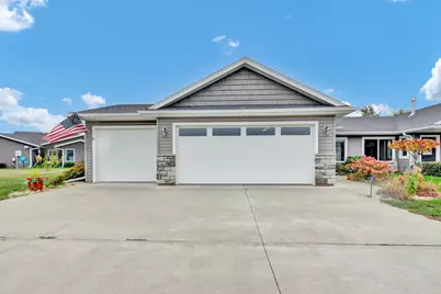 1235 N 10th Street, Lake City, MN 55041 - Photo 2
