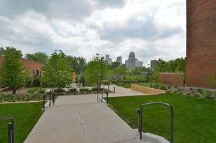 100 2nd St SE, Minneapolis, MN 55414 - Photo 42