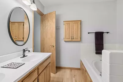 3803 Minnesota Lane N, Plymouth, MN 55446 - Photo 28