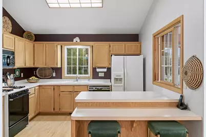 3803 Minnesota Lane N, Plymouth, MN 55446 - Photo 14