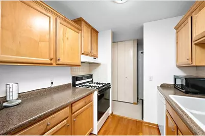 4101 Parklawn Avenue #201, Edina, MN 55435 - Photo 8